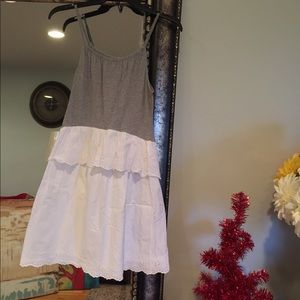 ♥️♥️NWT-GAP EMBROIDERY DRESS